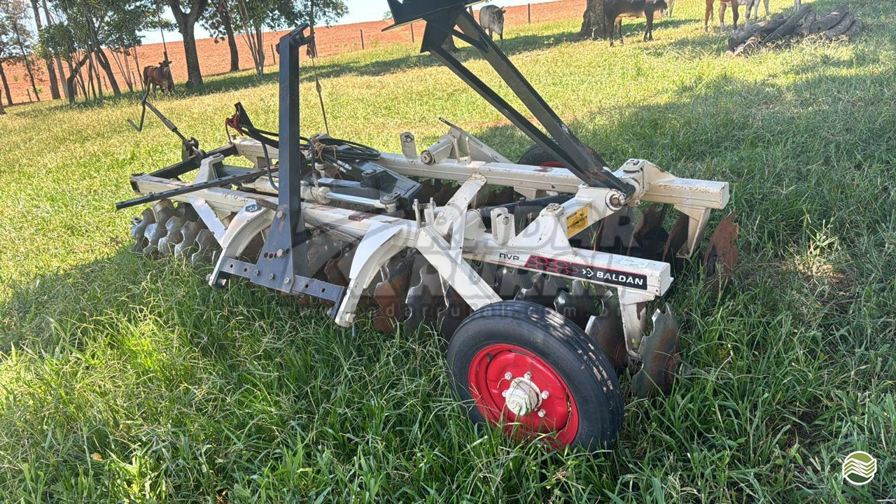 IMPLEMENTOS AGRICOLAS GRADE NIVELADORA NIVELADORA 40 DISCOS Radar Rural VERA CRUZ SÃO PAULO SP